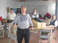 打包回家囉!!! BM2AAL興奮起來....